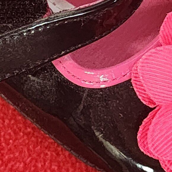 Tendertoes Black Patent Leather Fascia Flower Detail Infant Velcro Dress Shoe 2 - Picture 16 of 16